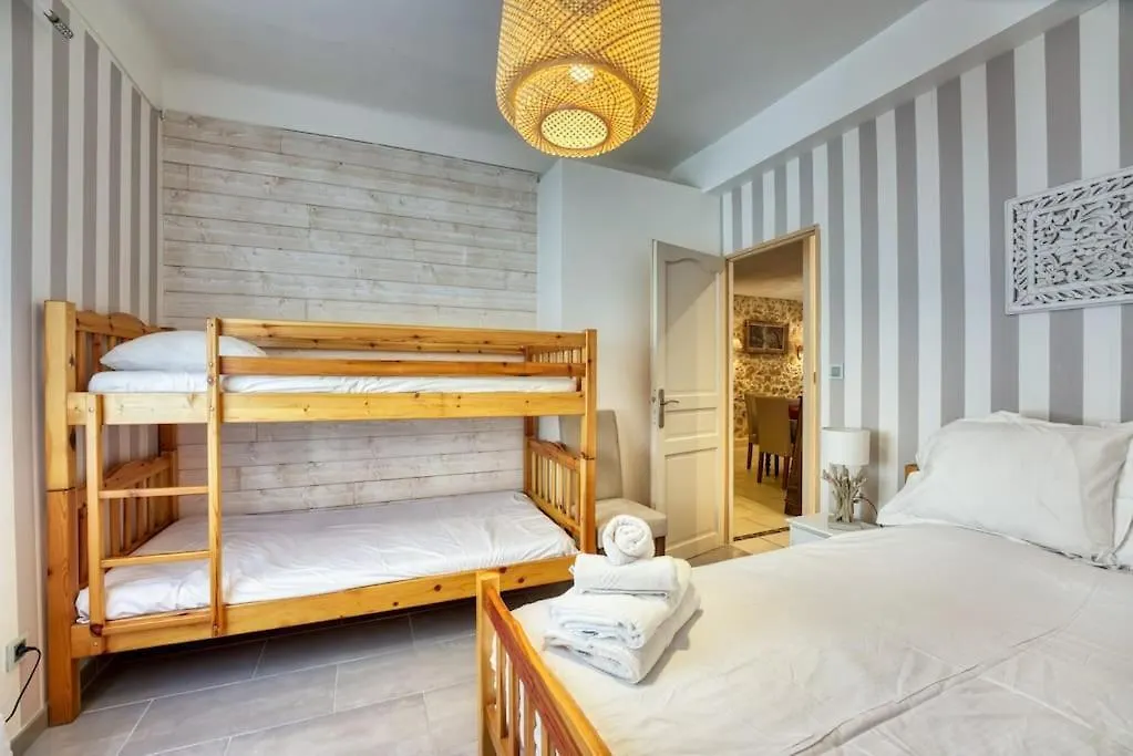 New 2-Bed Central Cannes Apt França